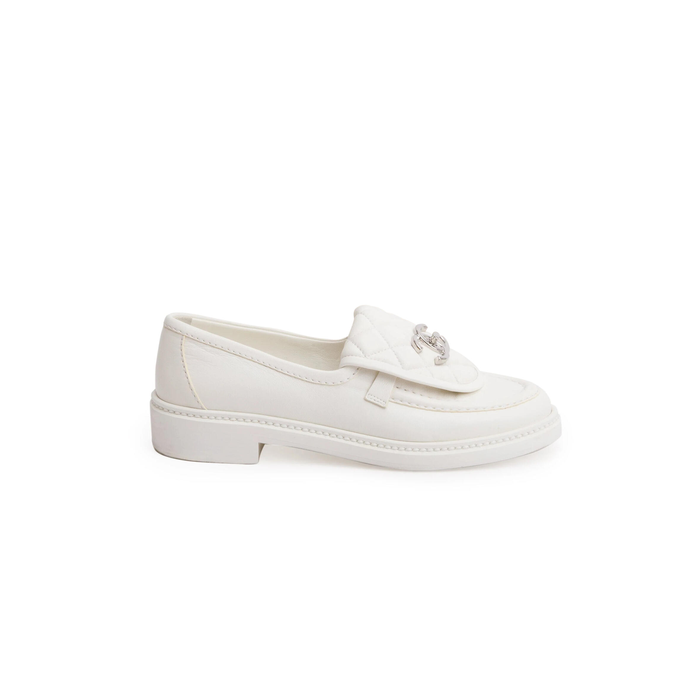 CHANEL QUILTED LEATHER CC TURNLOCK LOAFERS G45474